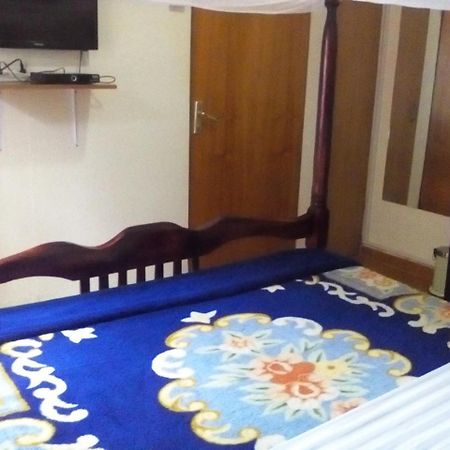 Omega Christian Hotel Jinja Dış mekan fotoğraf