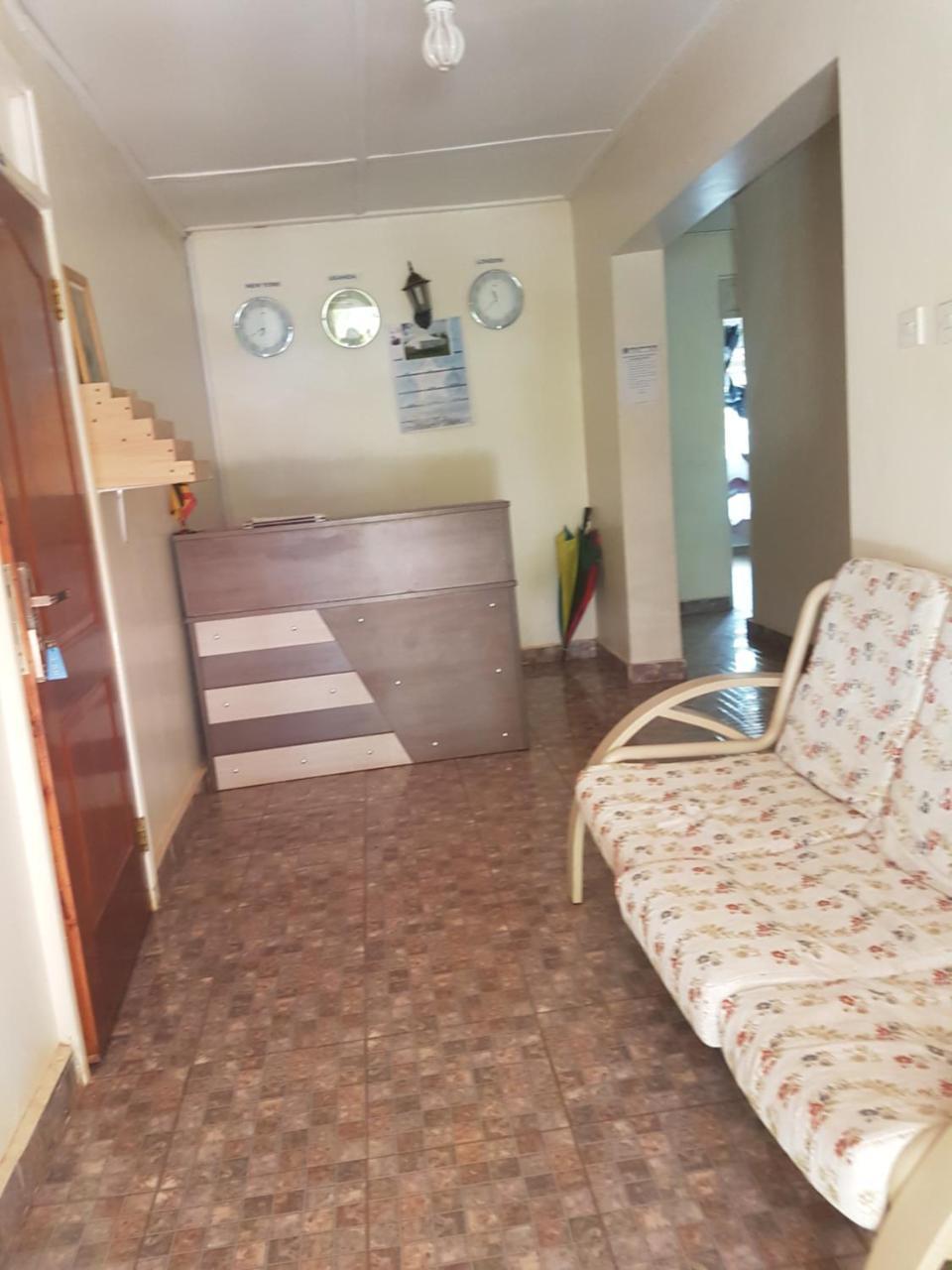 Omega Christian Hotel Jinja Dış mekan fotoğraf